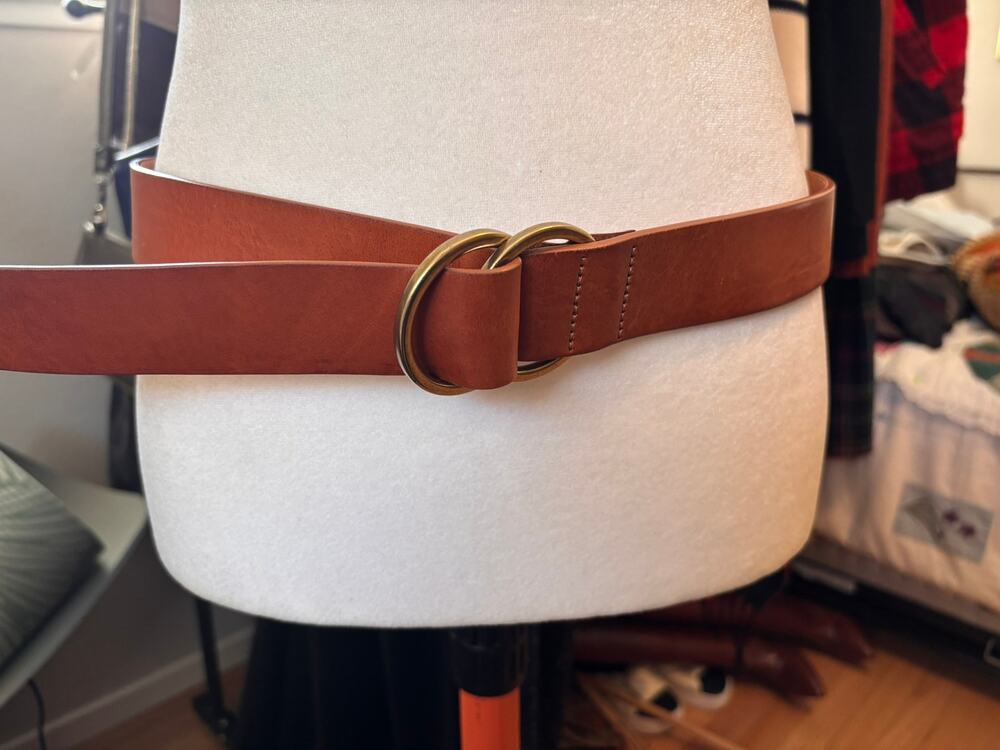 Closed Genuine Leather Double-Ring Belt